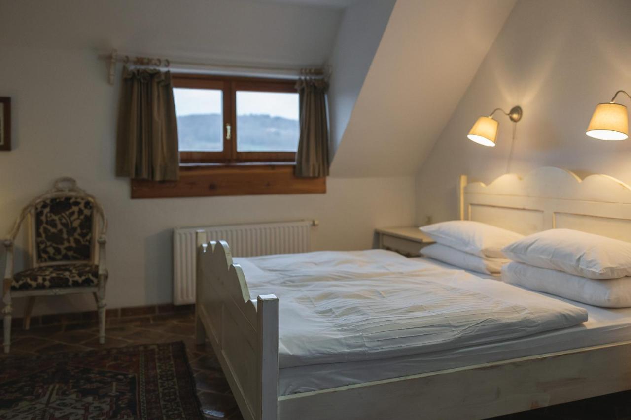 Guesthouse Novak Dvor Exterior foto